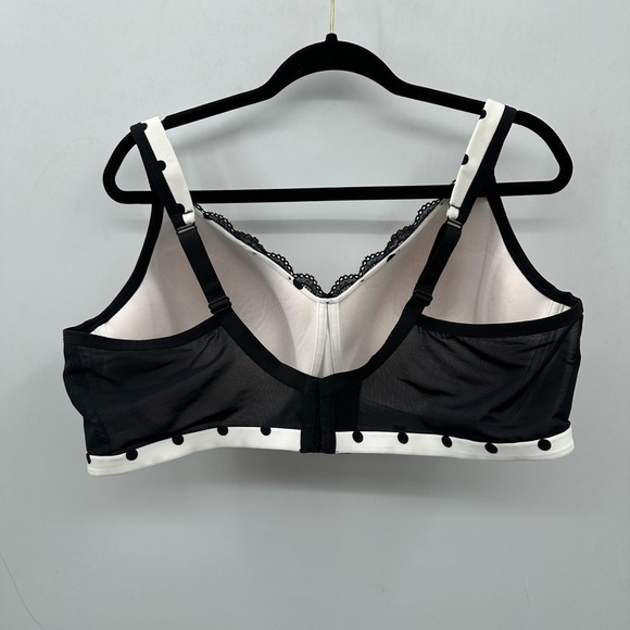CAIQUE white, black polka dot woman's bra. 48D - Picture 2 of 8